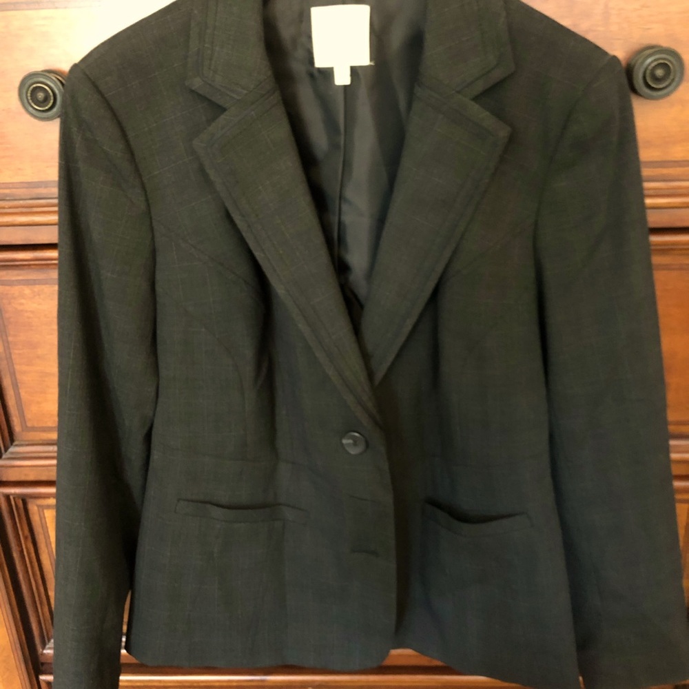 Nordstrom Sejour suit size 14W/16W, jacket & pants